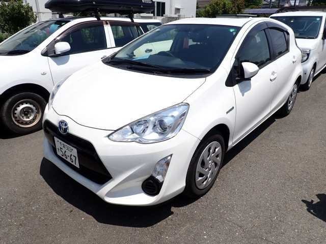 TOYOTA AQUA 2016