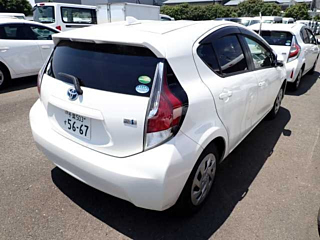 TOYOTA AQUA 2016