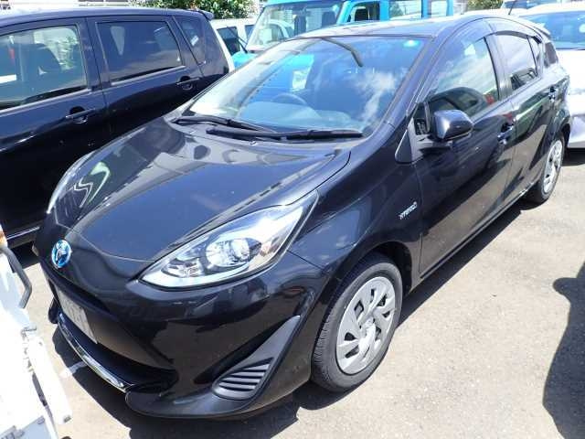 TOYOTA AQUA 2019