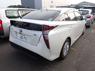 TOYOTA PRIUS 2018