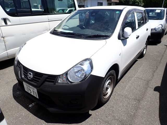 NISSAN AD 2019