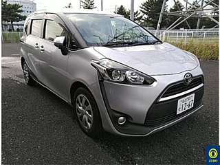 TOYOTA SIENTA 2017