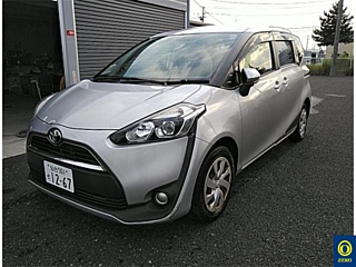 TOYOTA SIENTA 2017