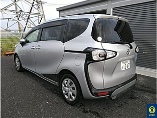 TOYOTA SIENTA 2017