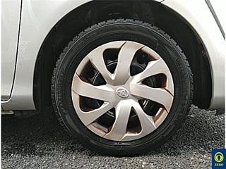 TOYOTA SIENTA 2017