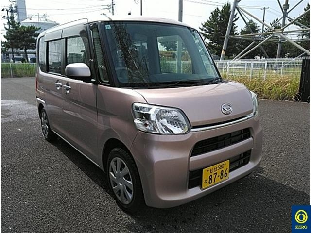 DAIHATSU TANTO 2015
