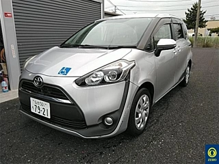 TOYOTA SIENTA 2018