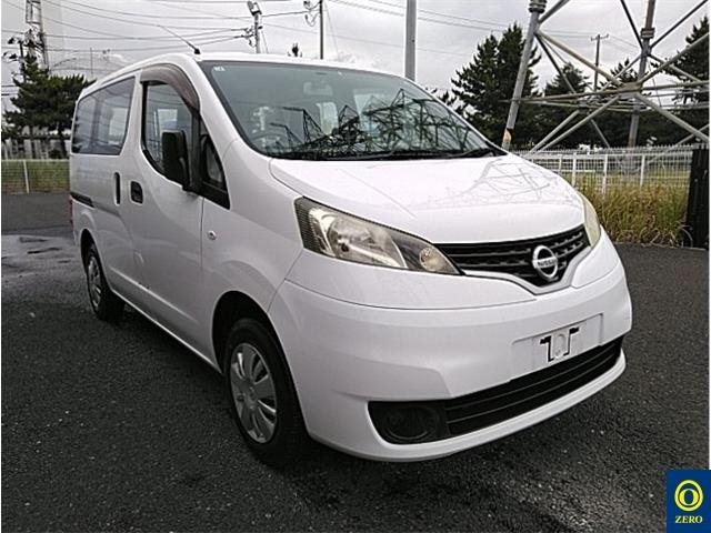 NISSAN NV200 2012