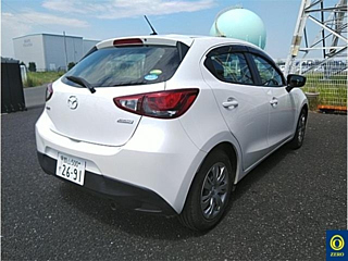 MAZDA DEMIO 2016