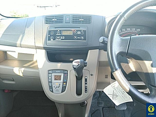 DAIHATSU MOVE 2014