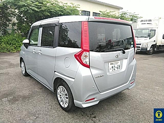 TOYOTA ROOMY 2018