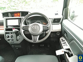 TOYOTA ROOMY 2018