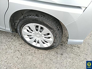 TOYOTA ROOMY 2018