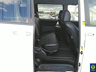 TOYOTA NOAH 2011