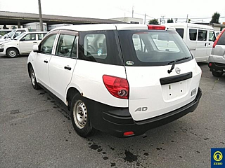 NISSAN AD 2011