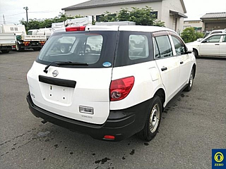 NISSAN AD 2011