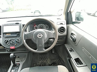 NISSAN AD 2011