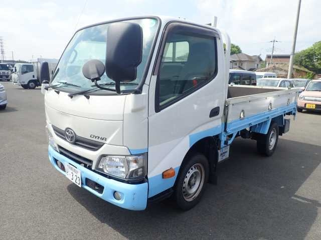 TOYOTA DYNA 2017