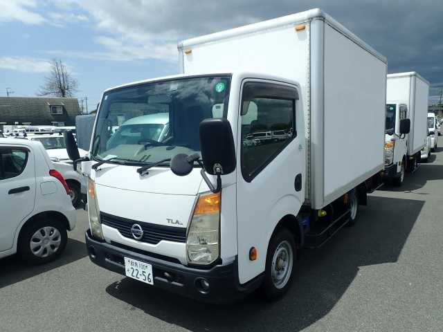 NISSAN ATLAS 2010
