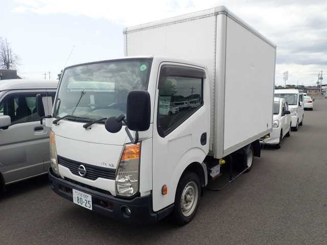 NISSAN ATLAS 2013
