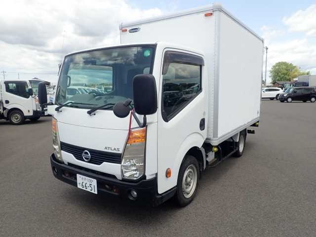 NISSAN ATLAS 2013