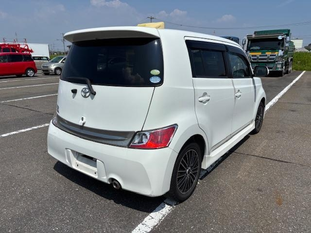 TOYOTA BB 2008