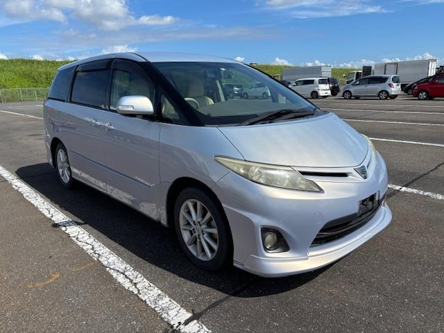TOYOTA ESTIMA 2009