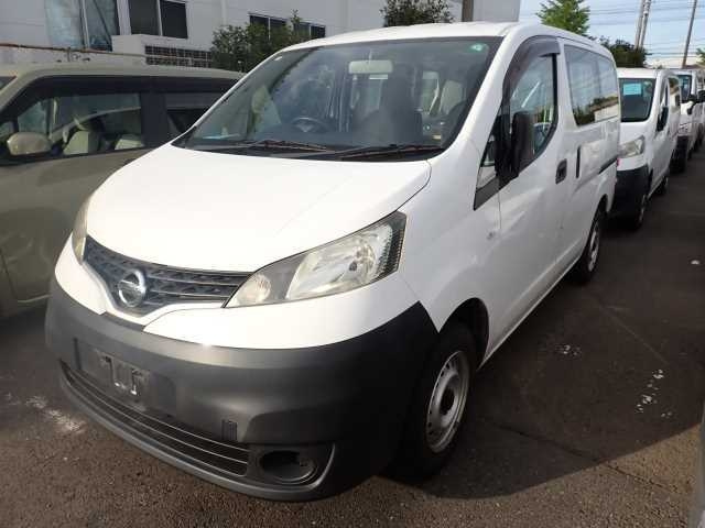 NISSAN NV200 2018