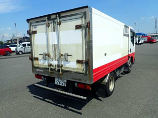 NISSAN ATLAS 2015