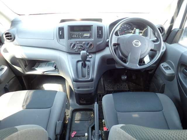NISSAN NV200 2019