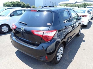 TOYOTA VITZ 2019