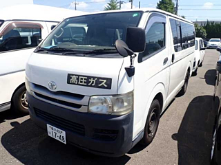 TOYOTA HIACE VAN 2010
