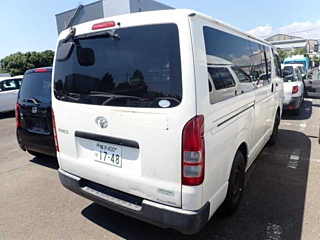 TOYOTA HIACE VAN 2010