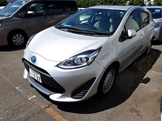 TOYOTA AQUA 2020