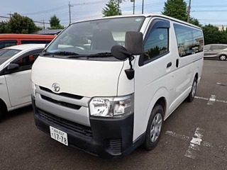 TOYOTA HIACE VAN 2016