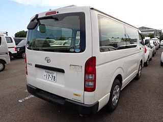 TOYOTA HIACE VAN 2016