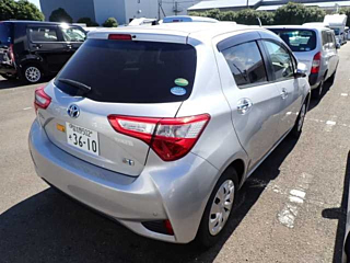 TOYOTA VITZ 2018