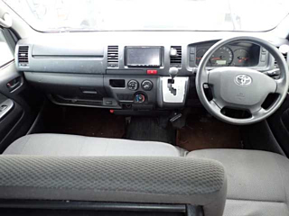 TOYOTA HIACE VAN 2016