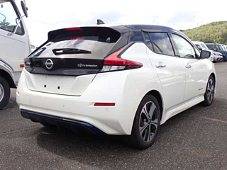 NISSAN LEAF 2020