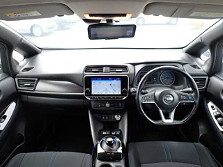 NISSAN LEAF 2020