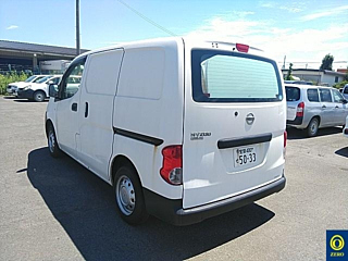 NISSAN NV200 2013