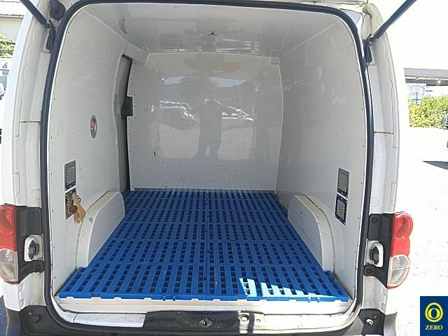 NISSAN NV200 2013