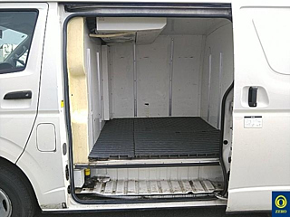 TOYOTA HIACE VAN 2010