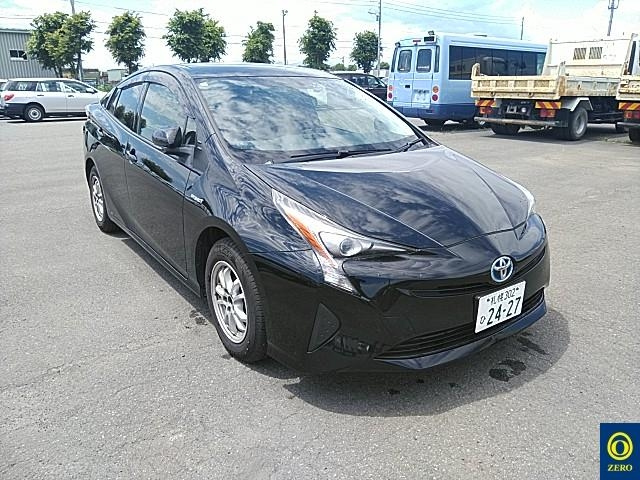 TOYOTA PRIUS 2016