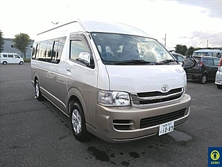 TOYOTA HIACE 2010