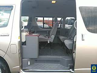 TOYOTA HIACE 2010