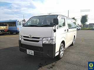 TOYOTA HIACE VAN 2015
