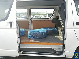 TOYOTA HIACE VAN 2015