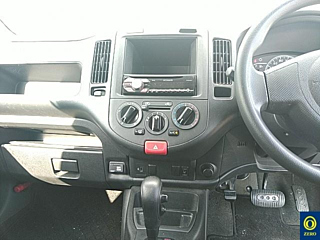 NISSAN AD 2021