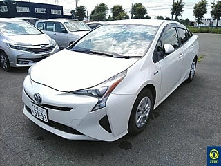 TOYOTA PRIUS 2016